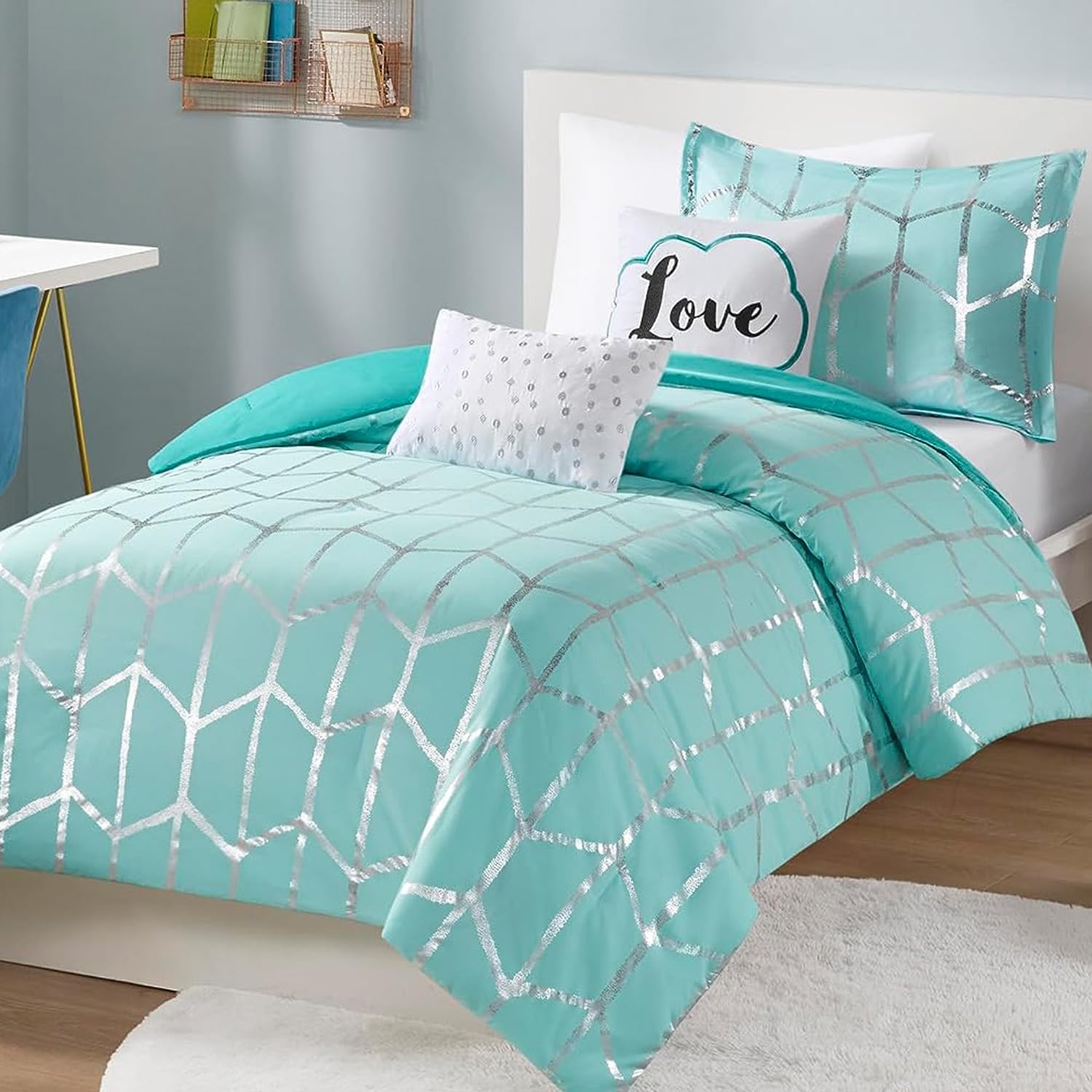 Intelligent Design Raina Comforter Metallic Print Geome...