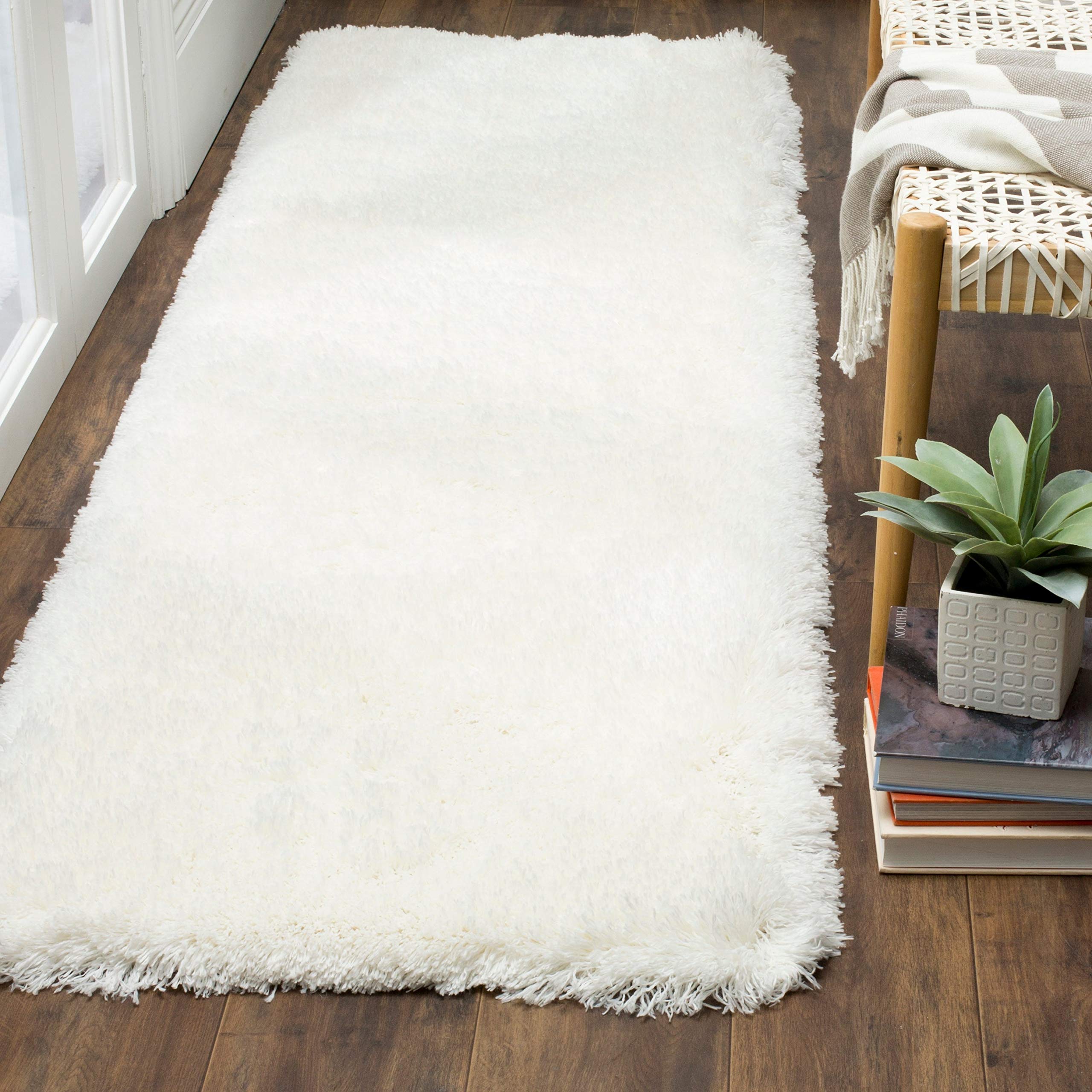 Safavieh Polar Shag Collection Runner Rug - 2'3